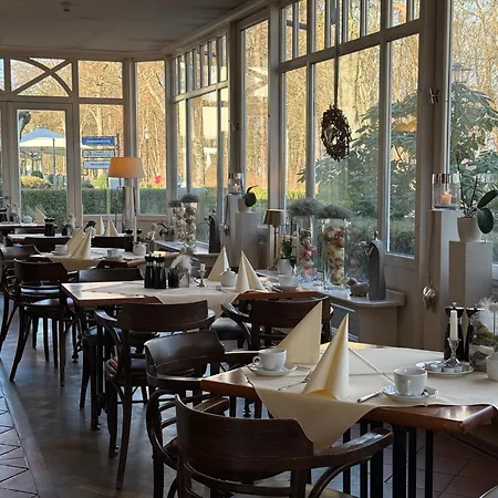 Strandhotel Sonnenburg 3*