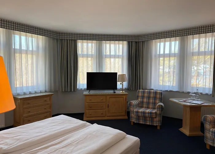 Hotel Strandhotel Sonnenburg 3*