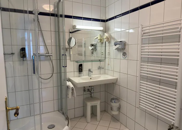 فندق Strandhotel Sonnenburg Ostseebad Kühlungsborn